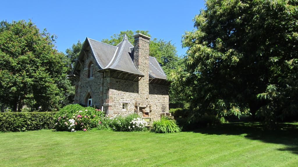 Holiday Home Château de Boucéel Mont Saint Michel Vergoncey Exterior foto